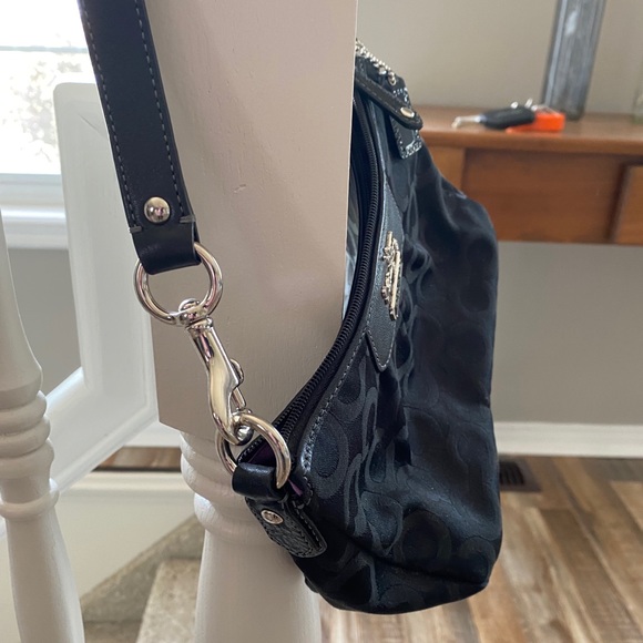 ❌SOLD❌ Coach black purse - Picture 4 of 9
